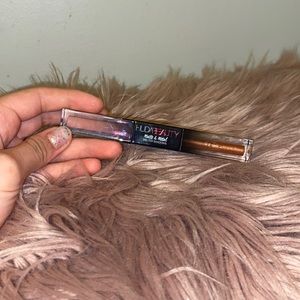 huda beauty - melted and matte shadows